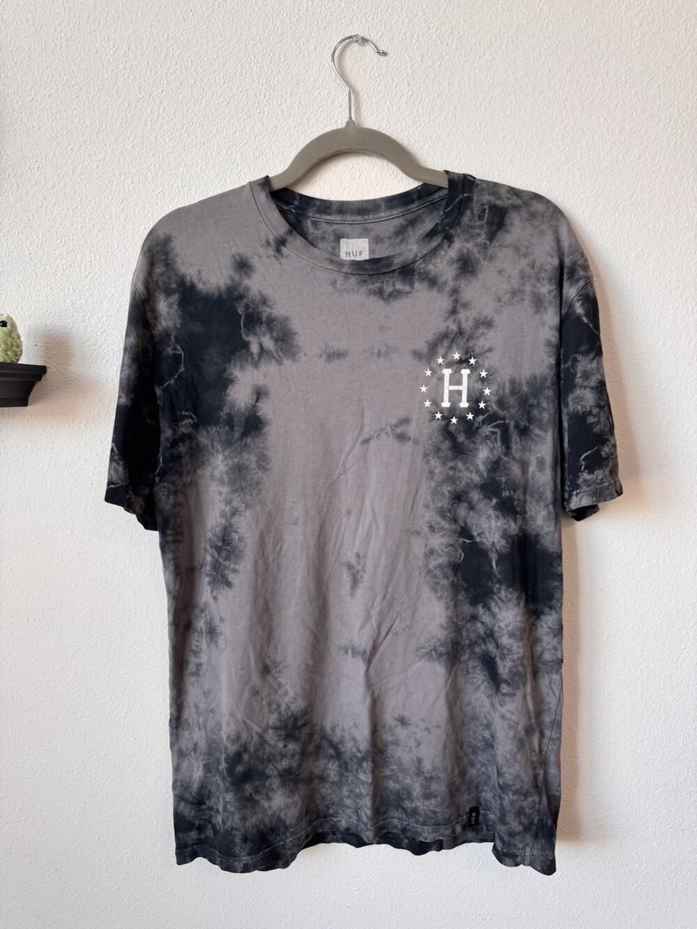HUF T-Shirt Men's Size M Gray Tie-Dye Logo Short Sleeve Crew Neck Cotton